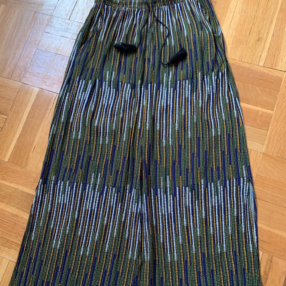 H&M maxi skirt size M